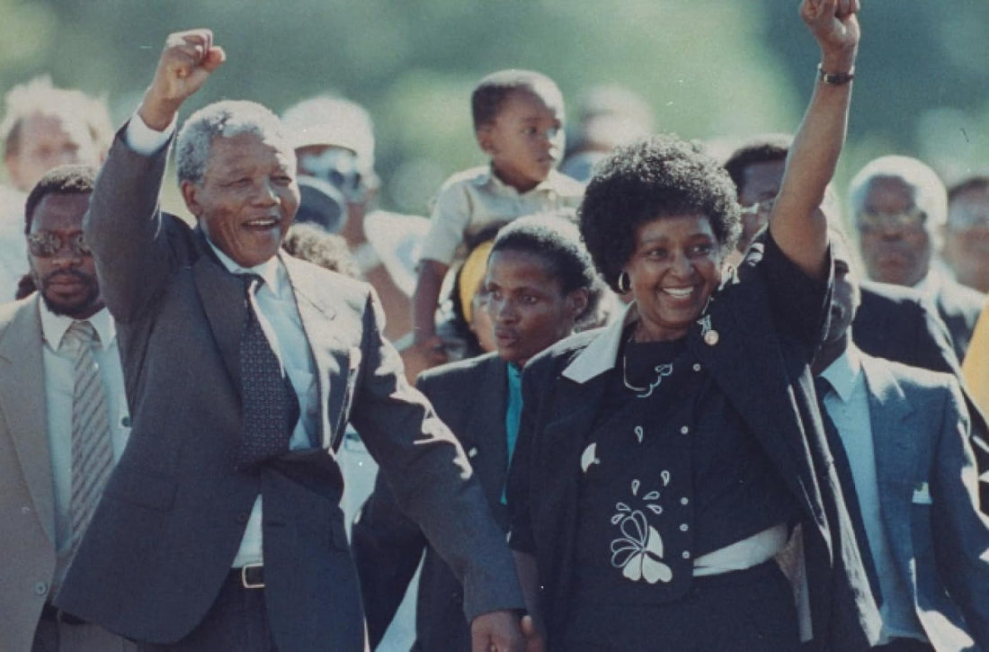 1990s: A Visual History of the Decade