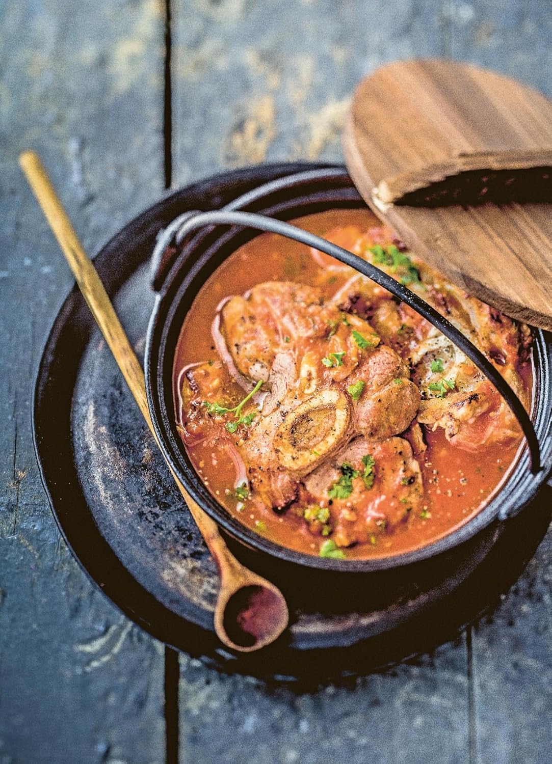 One Pot: 100 Simple Recipes to Cook Together