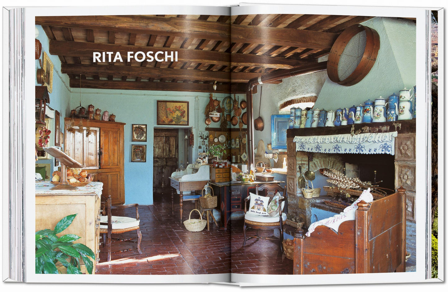 Living in Tuscany. 40th Anniversary Edition