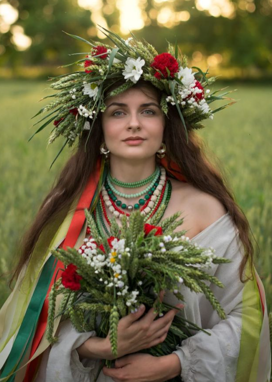 Ukrainian Folk Fashion