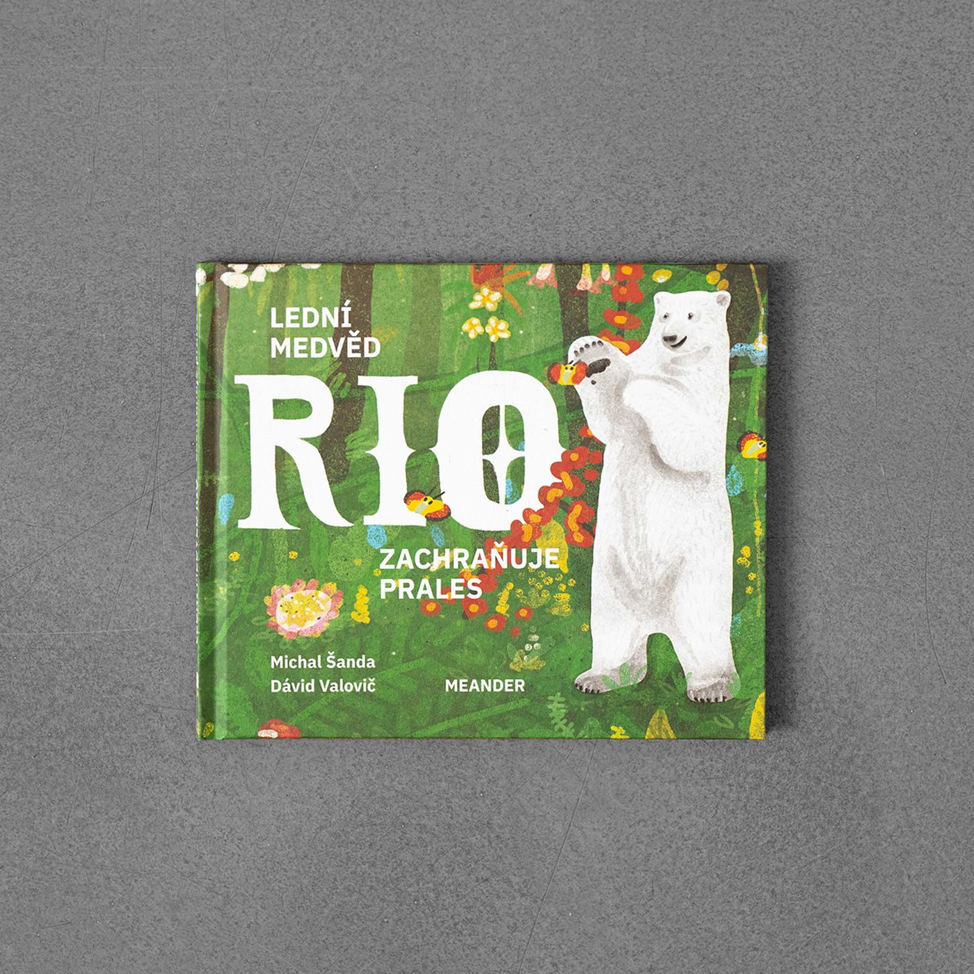 Lední medvěd Rio zachraňuje prales