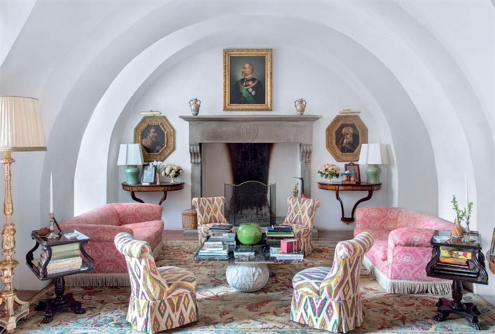Room of Her Own : Inside the Homes and Lives of Creative Women