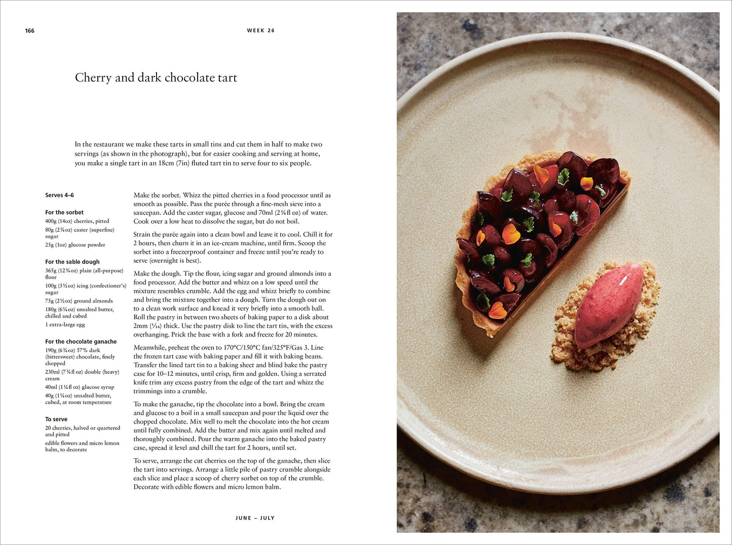 Turnips' Edible Almanac: Cooking with Seasonal Ingredients - Fred Foster