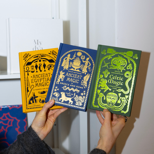 Mýty, bohové a magie