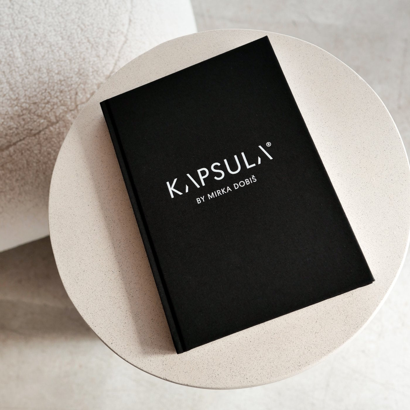 Kapsuľa by Mirka Dobiš