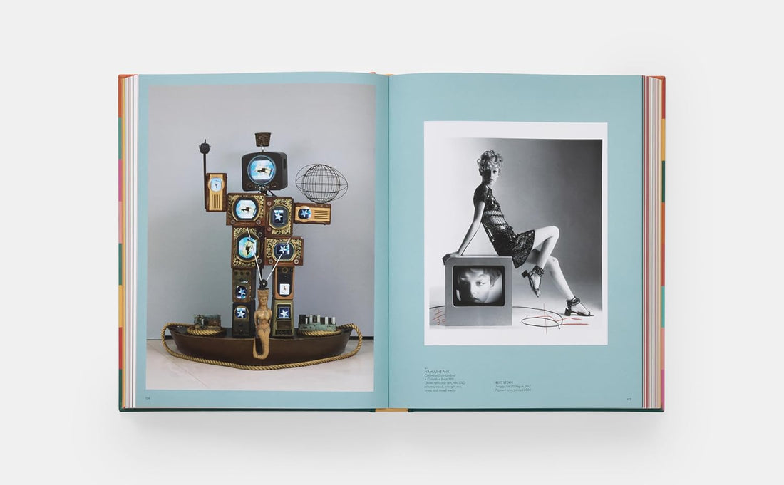 Mix & Match: Fashion Photography Meets Contemporary Art