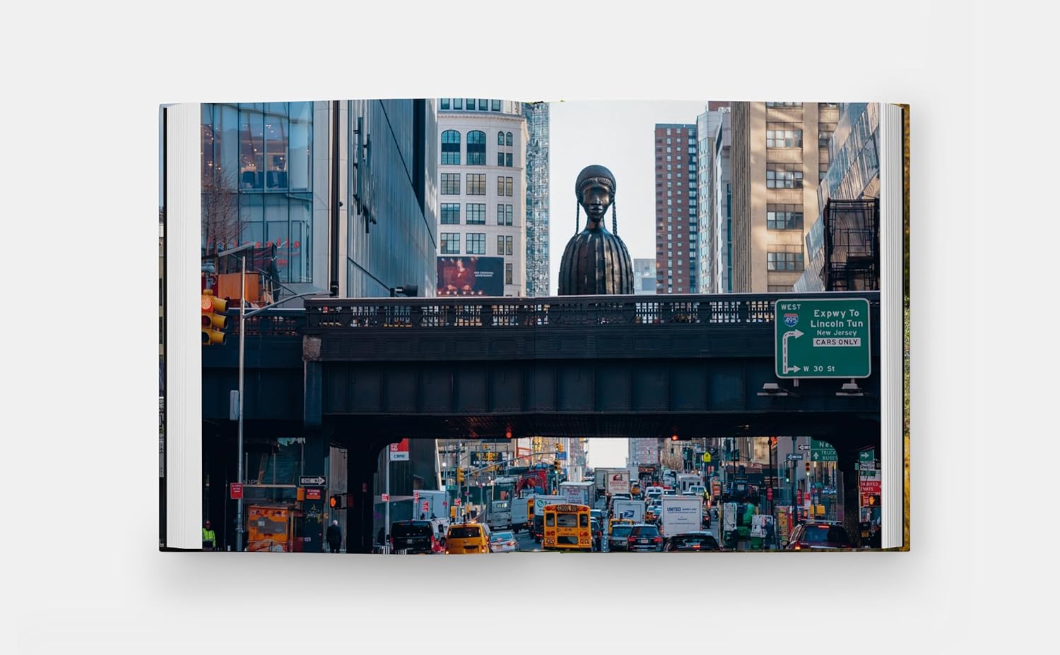 Elevated: The art of High LIne