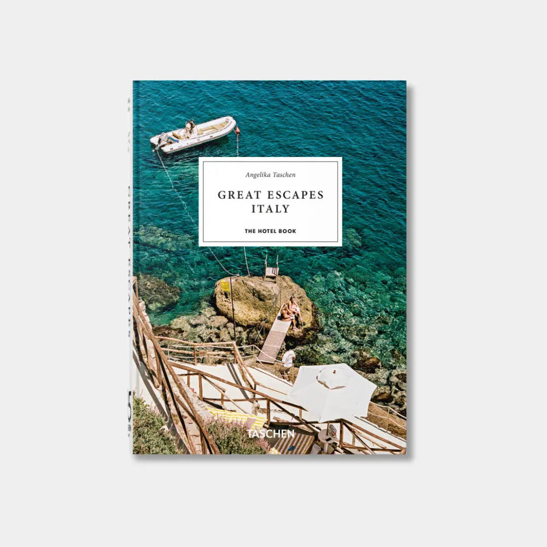 Great Escapes Italy. The Hotel Book. 45th Edition. Obálka knihy Book Therapy