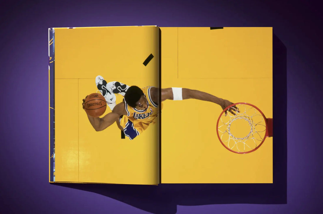 Lakers. An Official History of the Purple & Gold