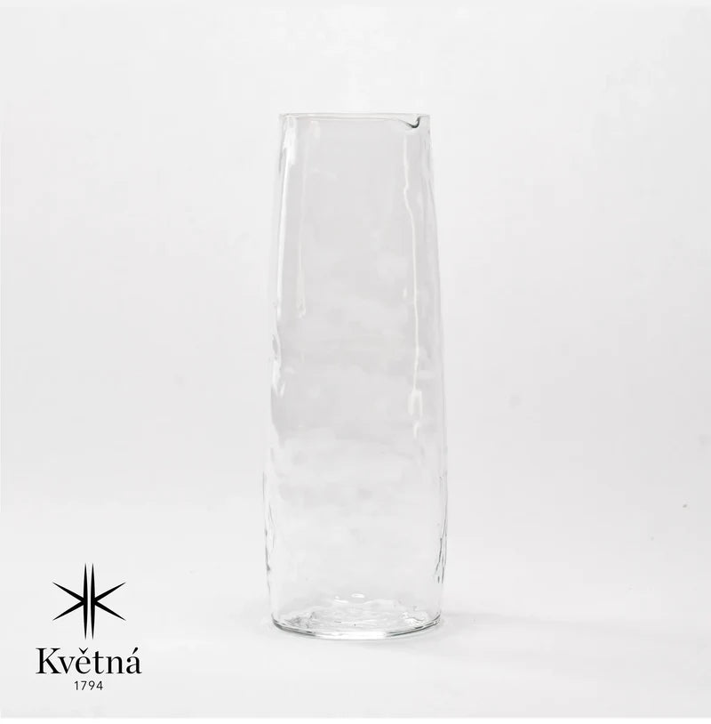 Skleněná karafa z foukaného skla FABINI & Tomáš Kučera 1 000 ml, čirá