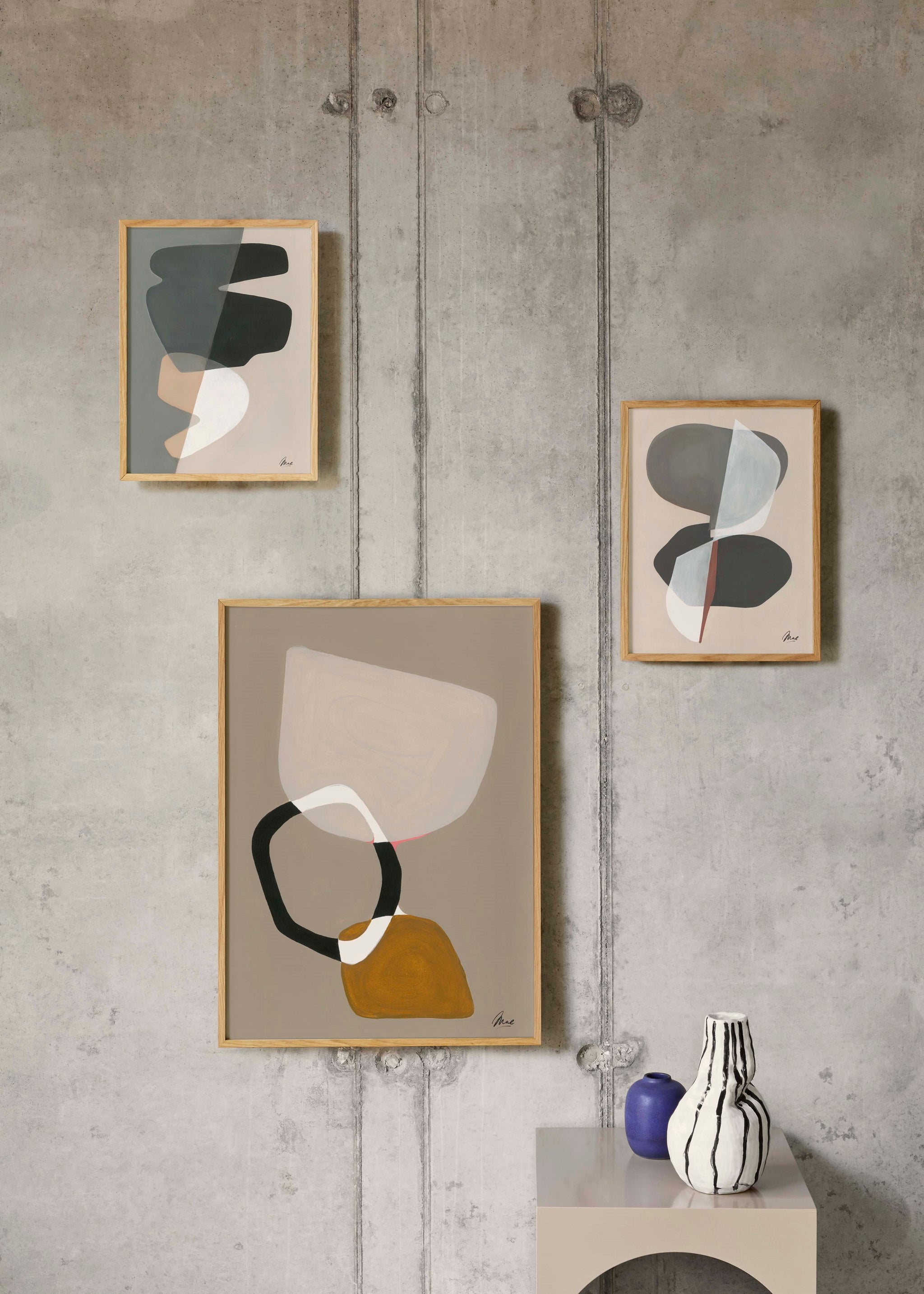 Paper Collective - Composition 01 – Book Therapy