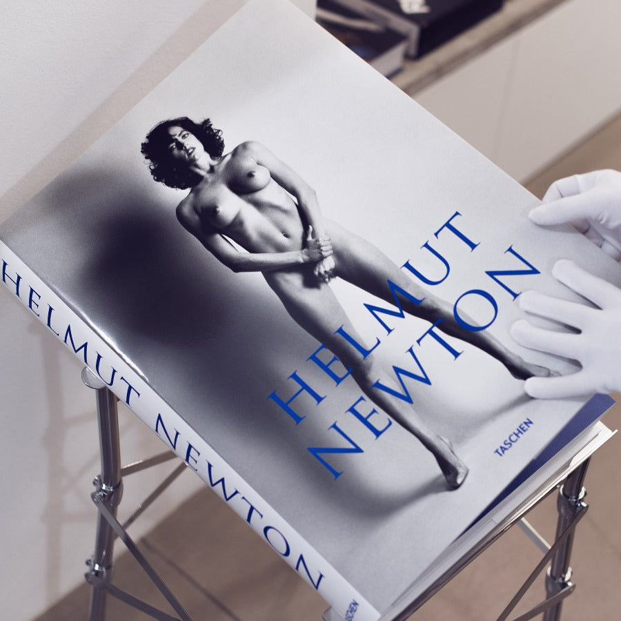 Helmut Newton. BABY SUMO