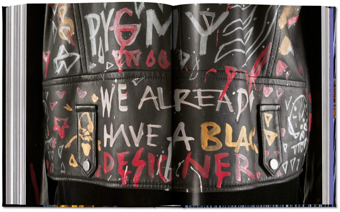 Fashion Designers A-Z - Valerie Steele