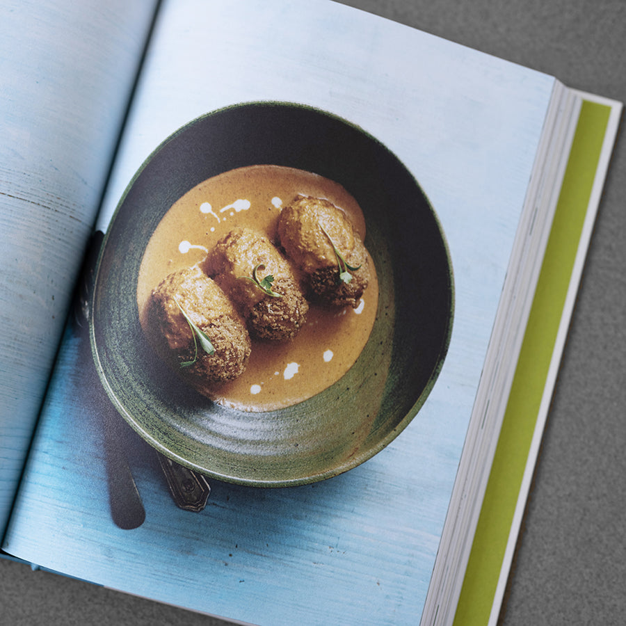 Curry Everyday: Over 100 Simple Vegetarian Recipes from Jaipur to Japan