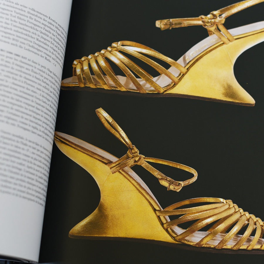 Fashion Designers A-Z - Valerie Steele
