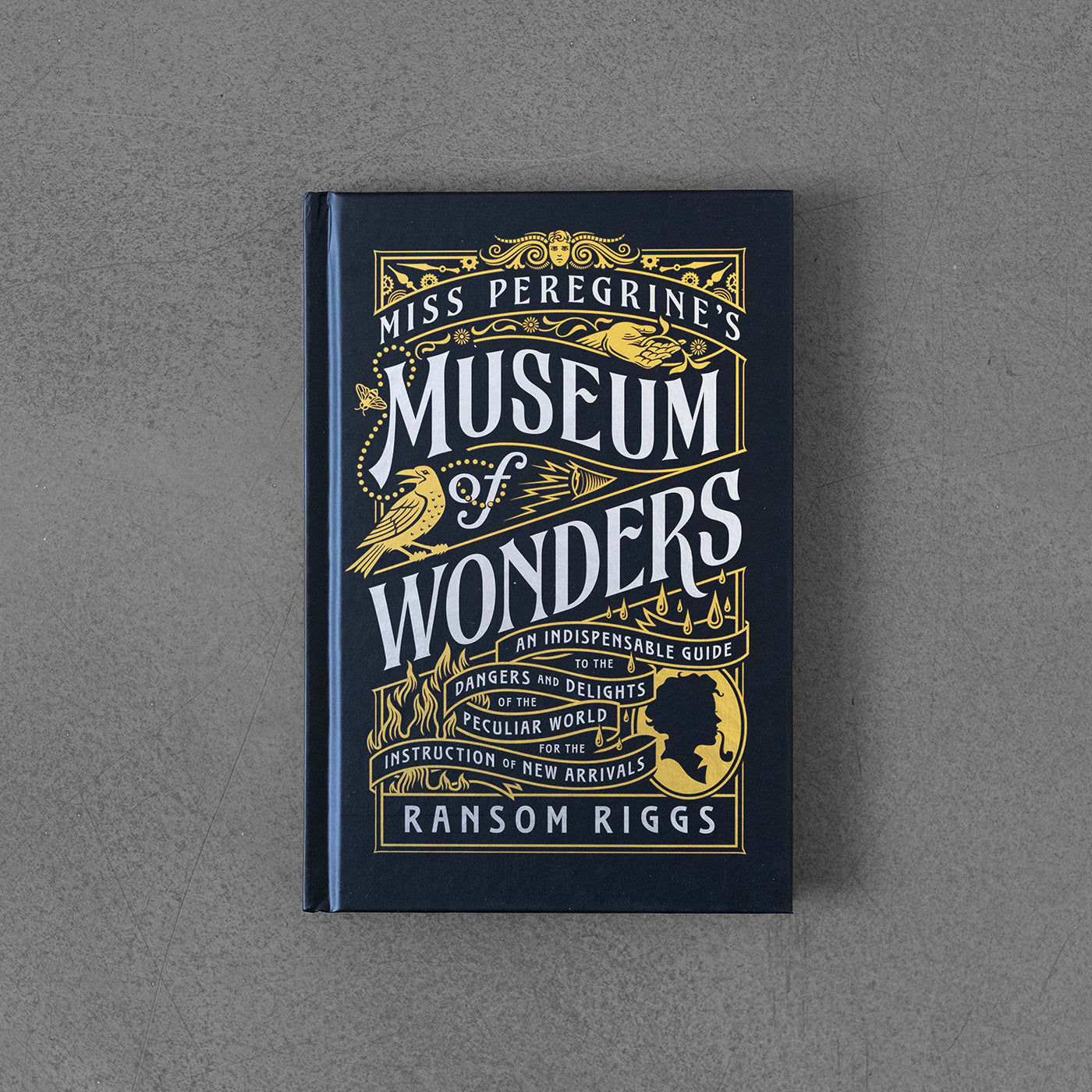 Miss Peregrine's Museum of Wonders - Ransom Riggs