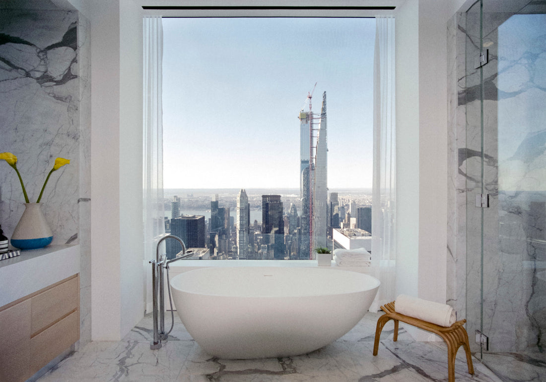 Private Views: A High-Rise Panorama of Manhattan - Andi Schmied